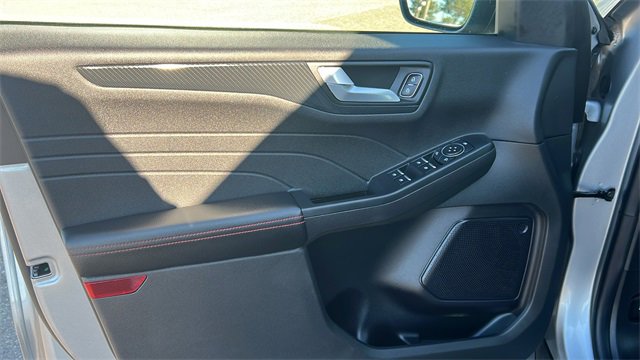 Certified 2023 Ford Escape ST-Line w/ Tech Pack #1 image 9