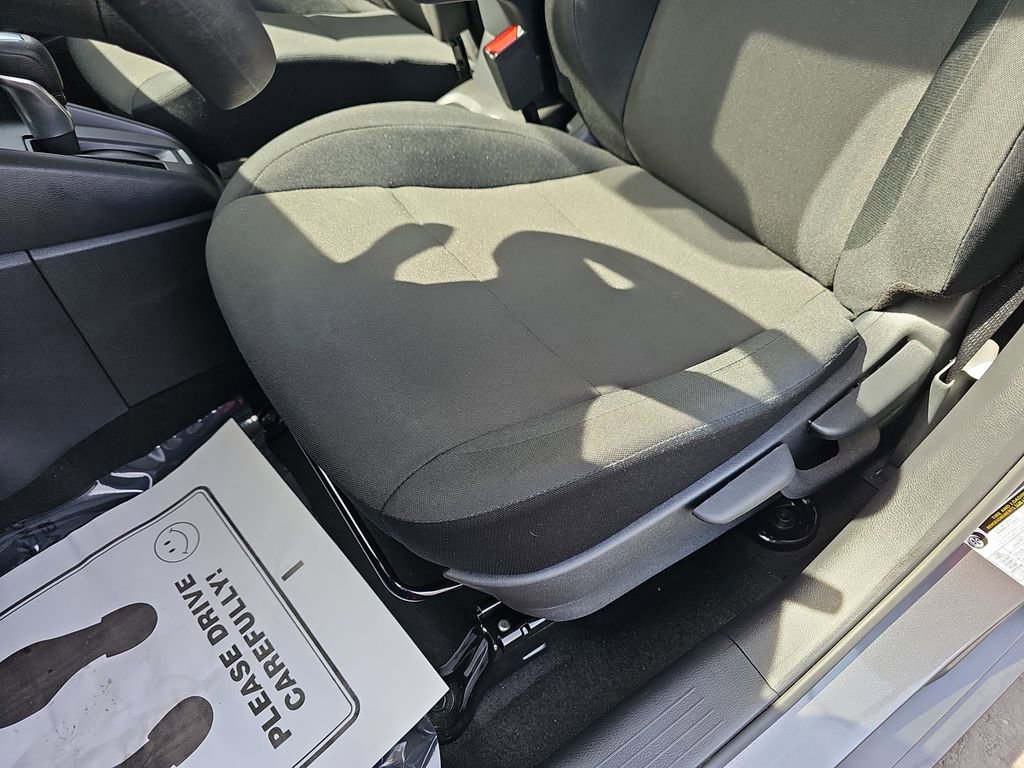 Used 2025 Nissan Kicks Play S image 30