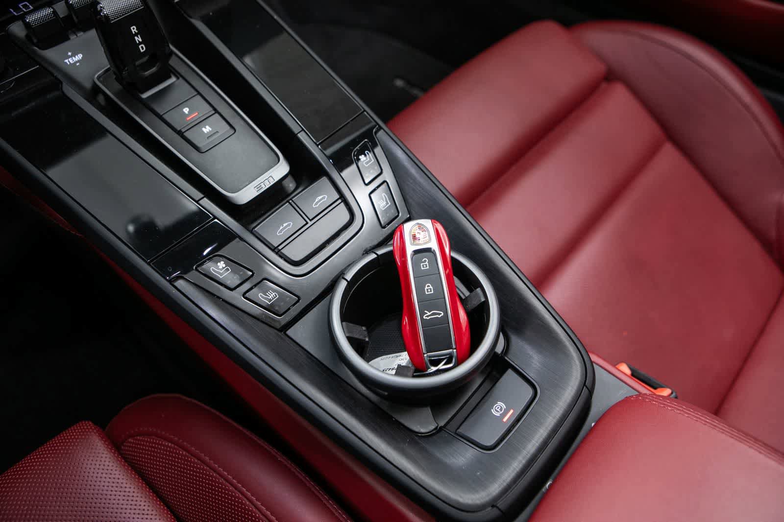 Certified 2022 Porsche 911 Targa 4 GTS AWD/4WD image 30