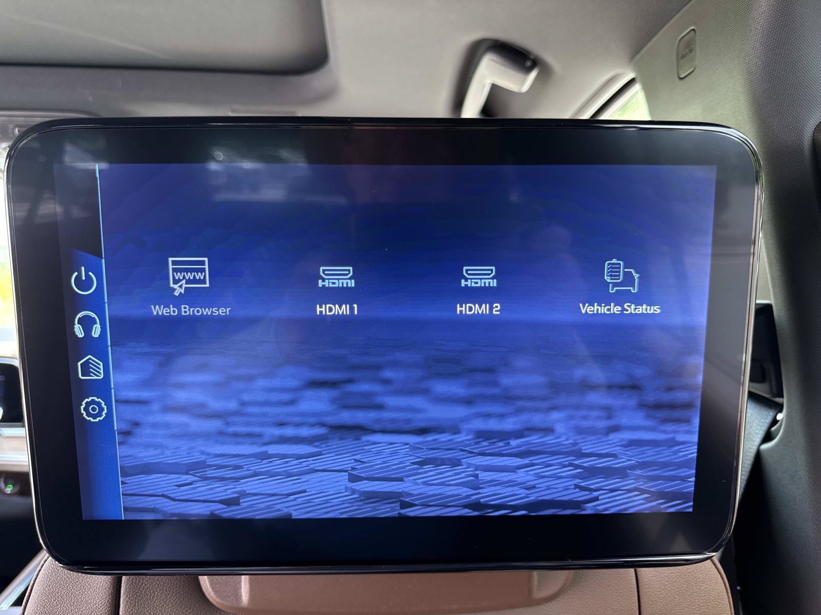 New 2026 Chevrolet Suburban High Country AWD/4WD image 14