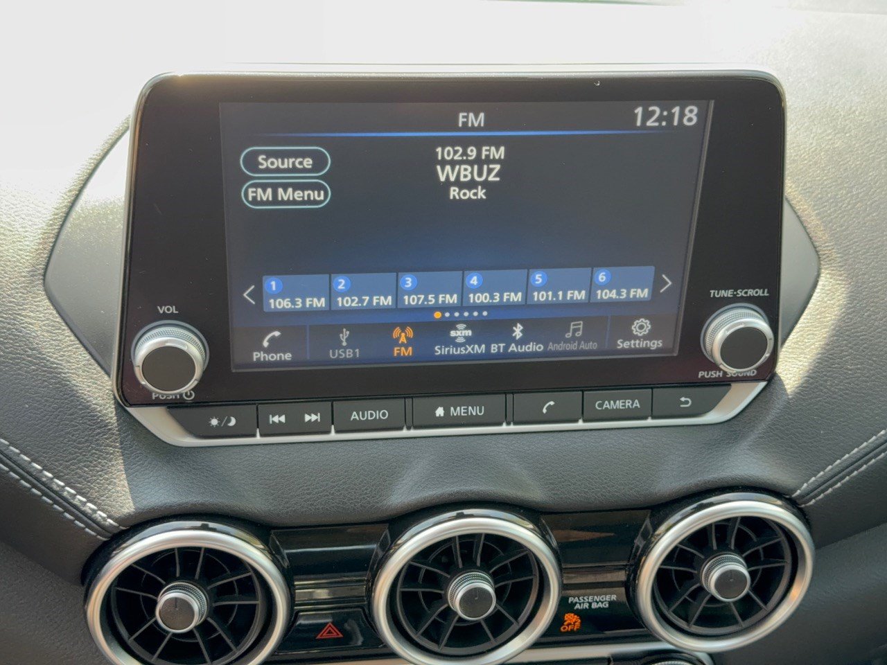Used 2025 Nissan Sentra SV FWD image 23