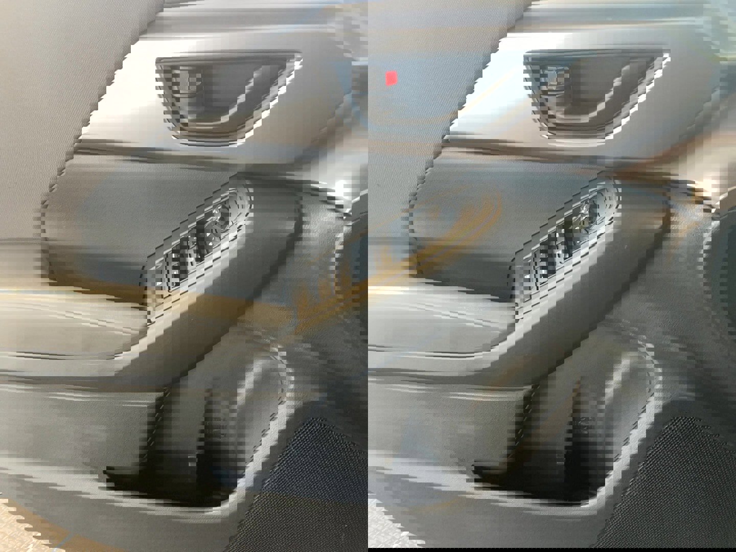 Used 2025 Subaru Impreza 2.0i image 6