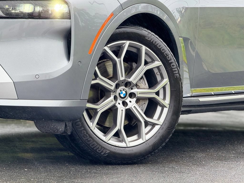 Certified 2025 BMW X7 xDrive40i AWD/4WD image 2
