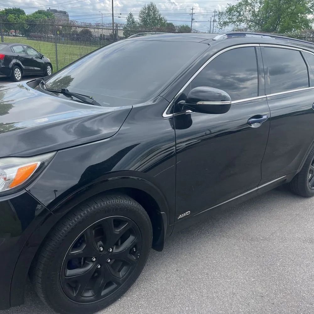 Used 2017 Kia Sorento SX AWD/4WD image 2