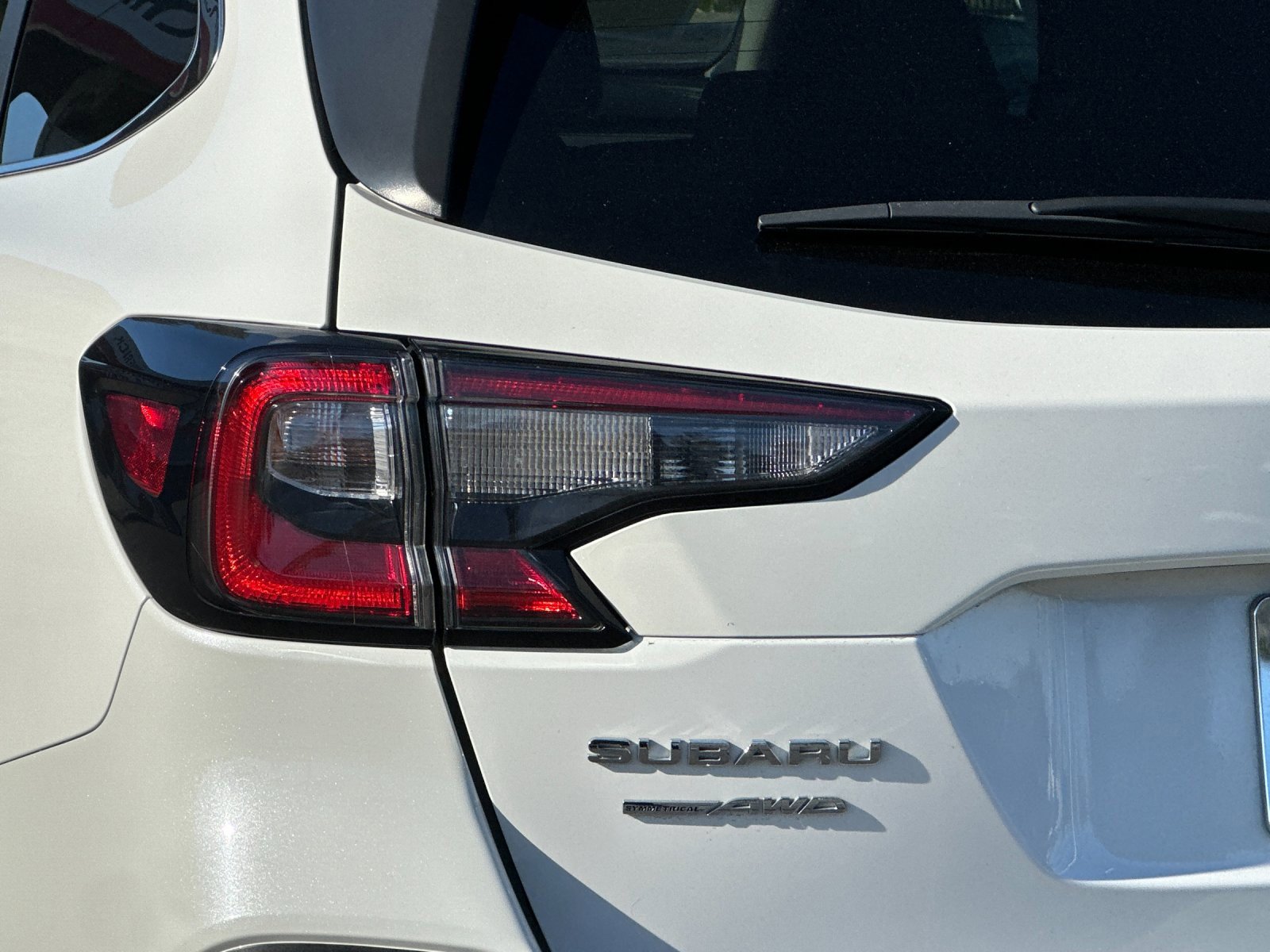 Used 2024 Subaru Outback Premium image 25