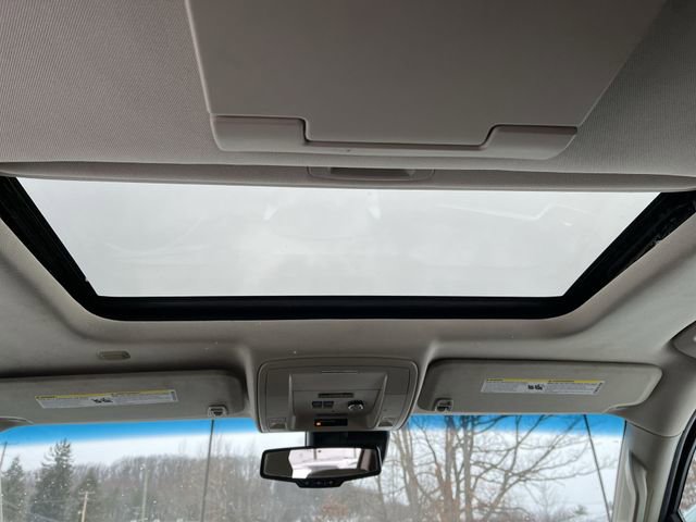 Used 2016 Chevrolet Suburban LTZ image 18