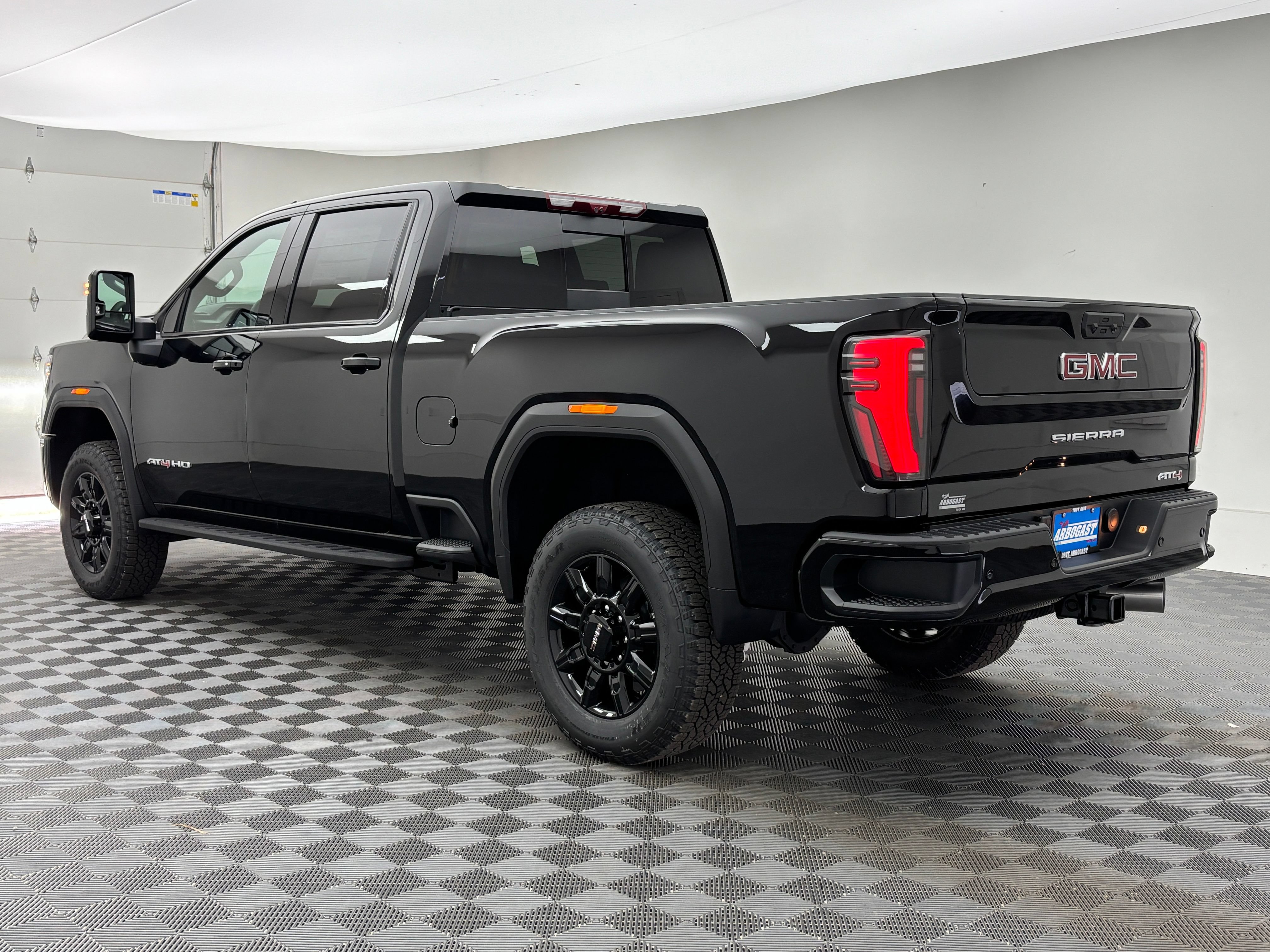 New 2026 GMC Sierra 2500 AT4 w/ AT4 Premium Plus Package AWD/4WD image 14