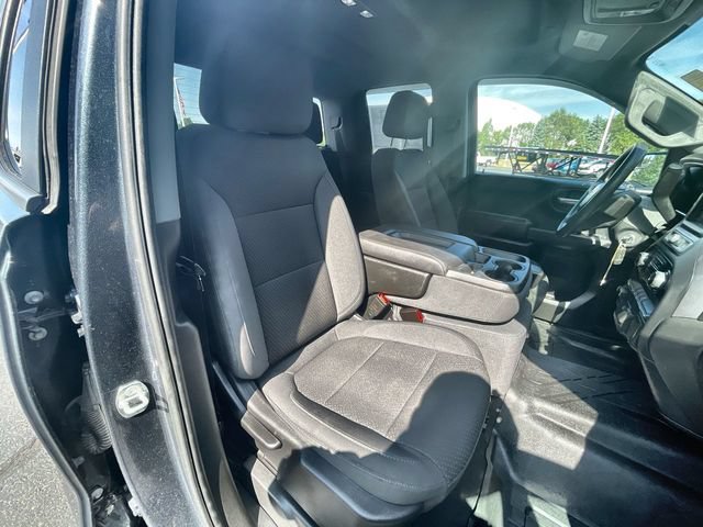 Used 2020 Chevrolet Silverado 1500 Custom w/ Custom Value Package AWD/4WD image 26