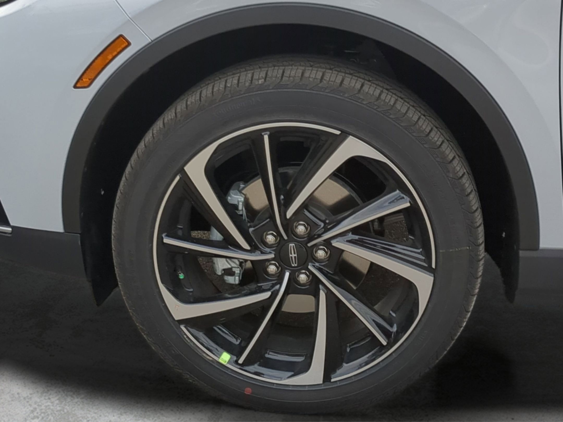 New 2026 Lincoln Corsair Reserve FWD image 9