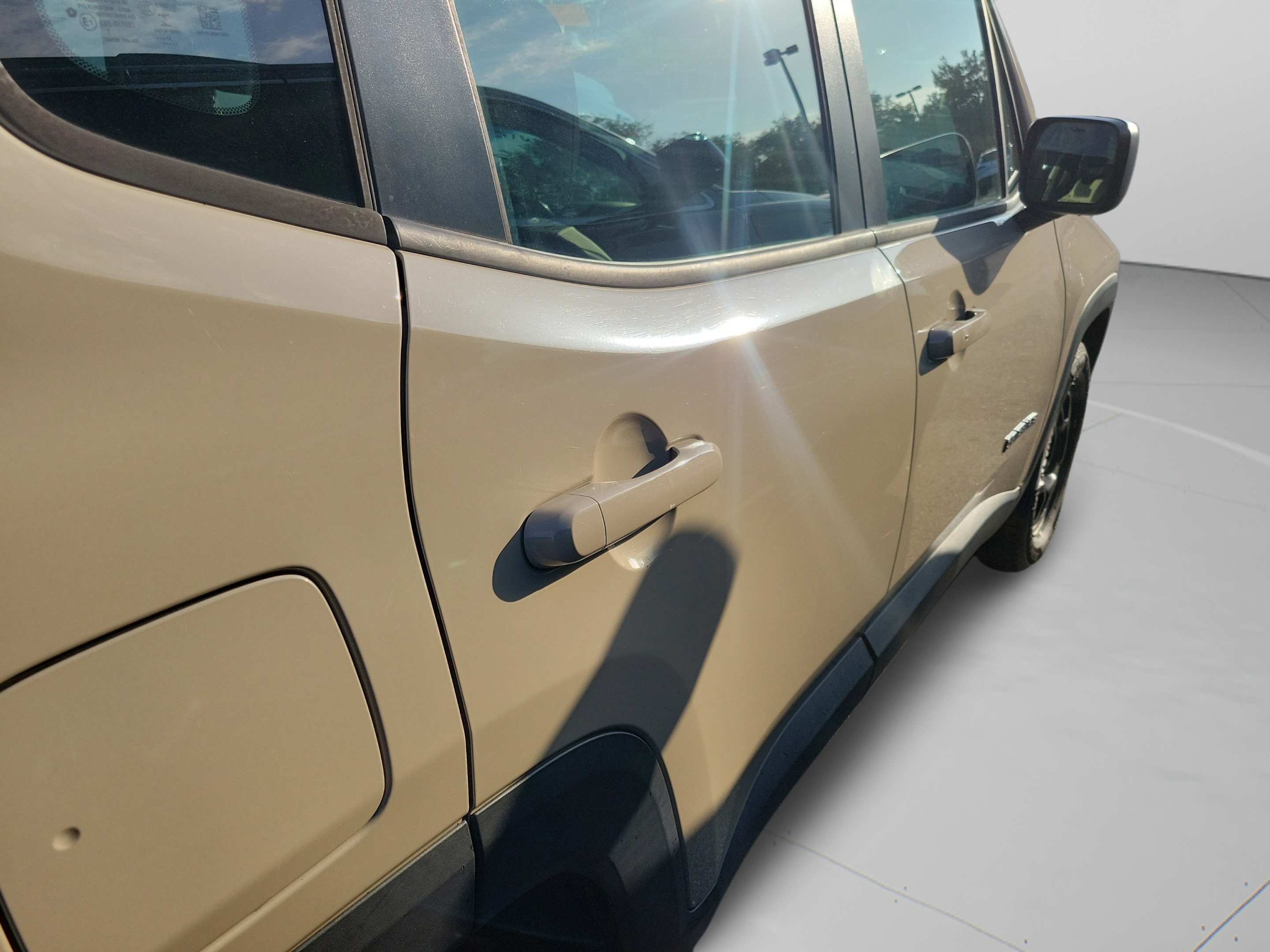 Used 2016 Jeep Renegade Sport w/ Power & Air Group FWD image 18