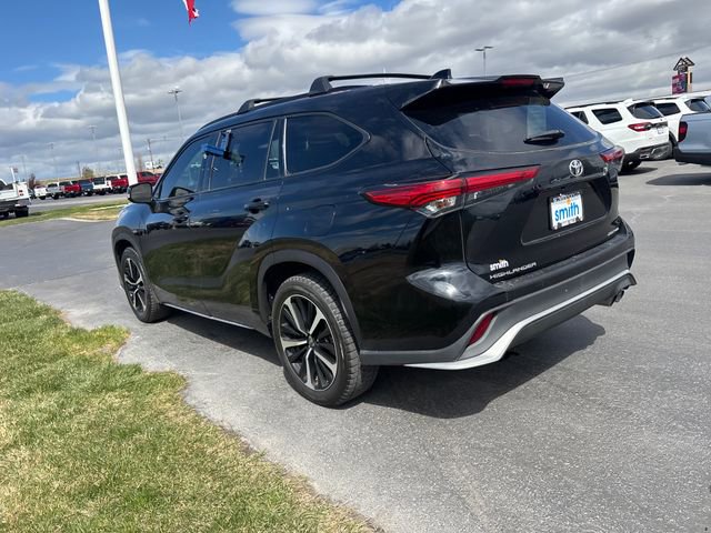 Used 2022 Toyota Highlander XSE AWD/4WD image 5