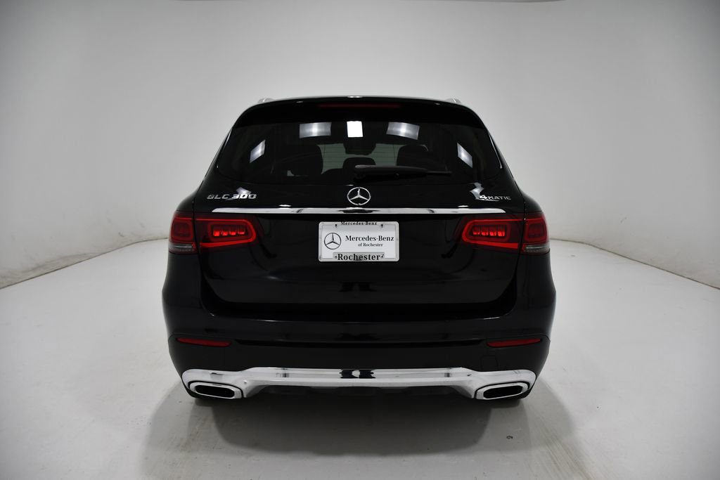 Used 2020 Mercedes-Benz GLC 300 4MATIC image 4