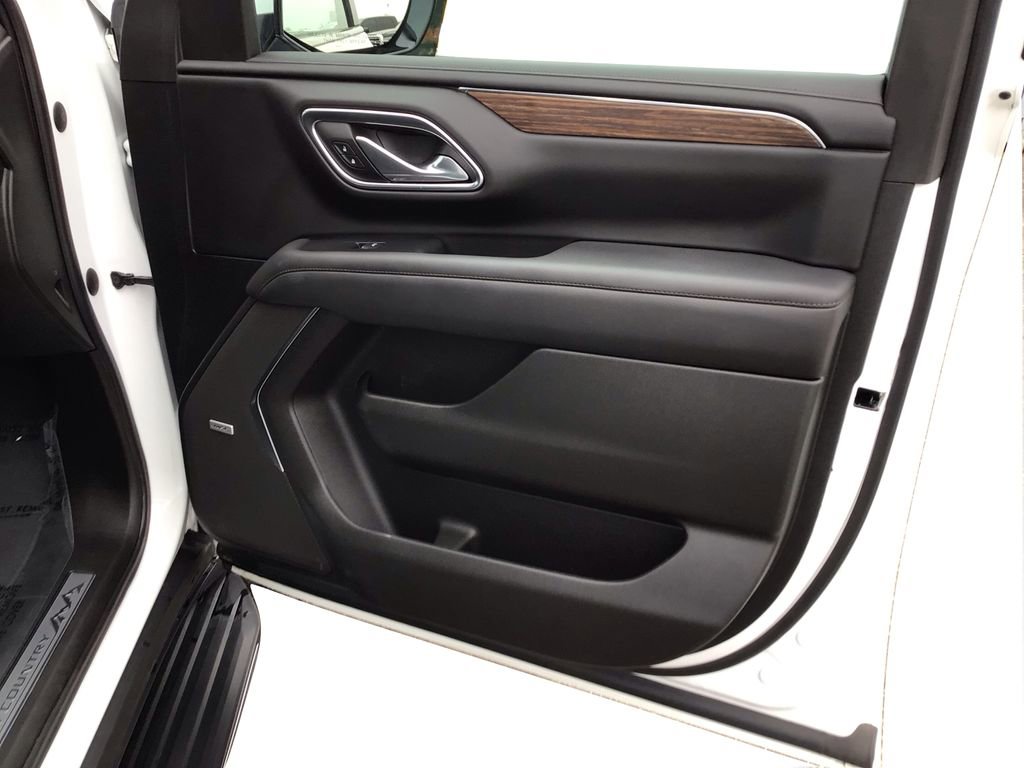 Used 2023 Chevrolet Tahoe High Country AWD/4WD image 21