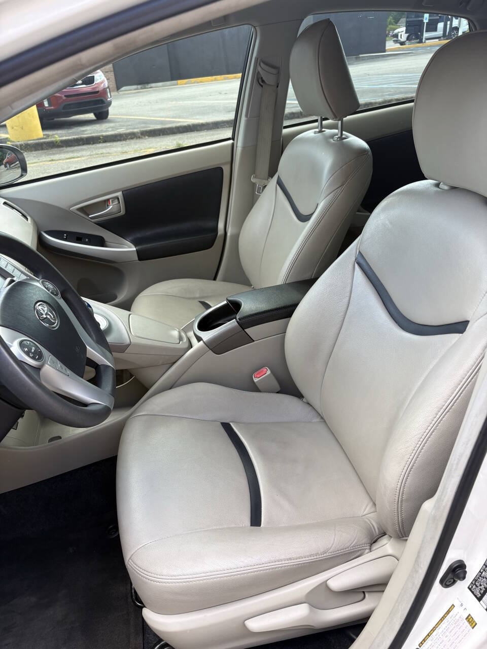 Used 2015 Toyota Prius Three FWD image 6