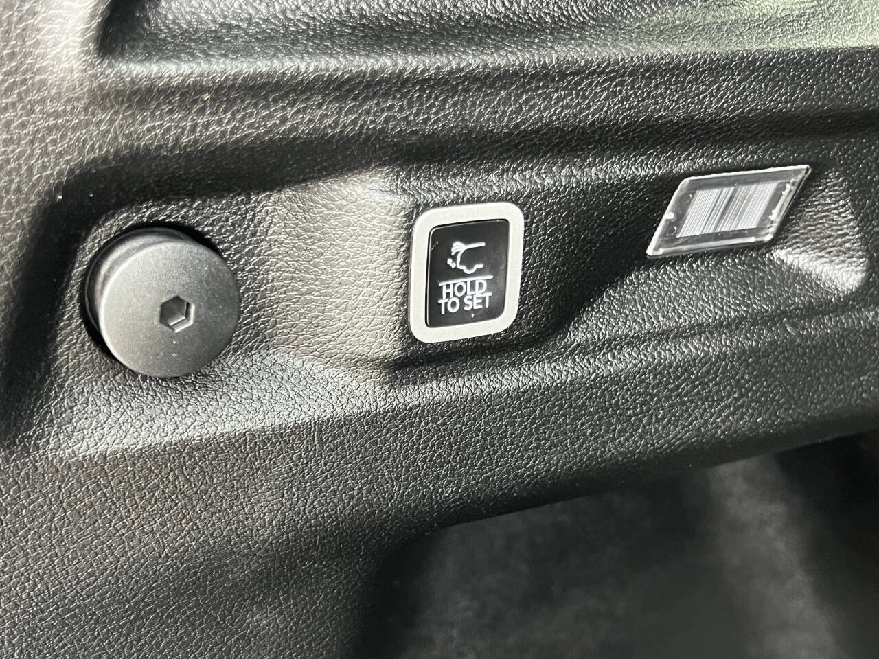 Used 2023 Jeep Grand Cherokee L Limited w/ Luxury Tech Group II image 34