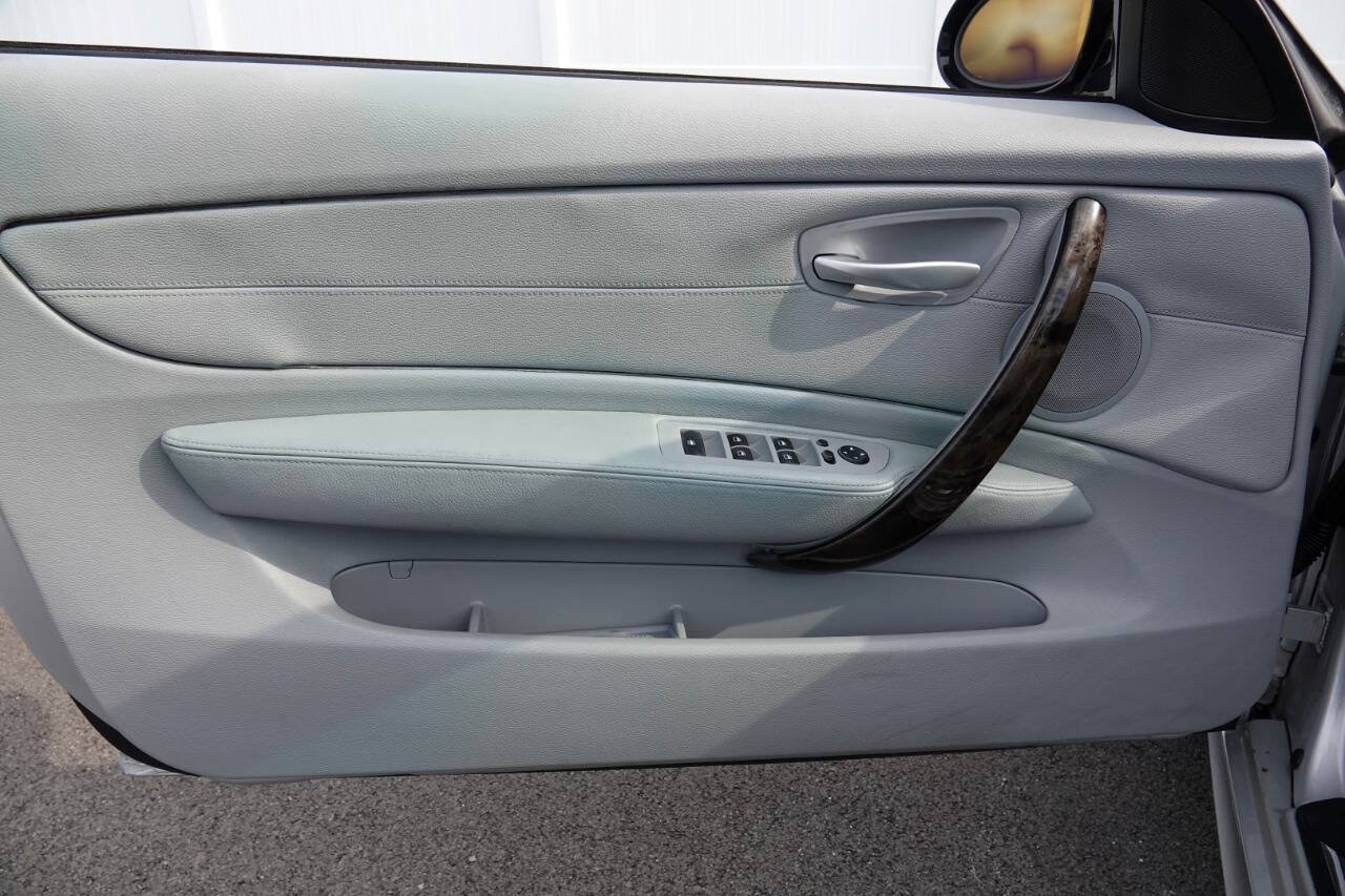 Used 2009 BMW 128i Convertible RWD image 81