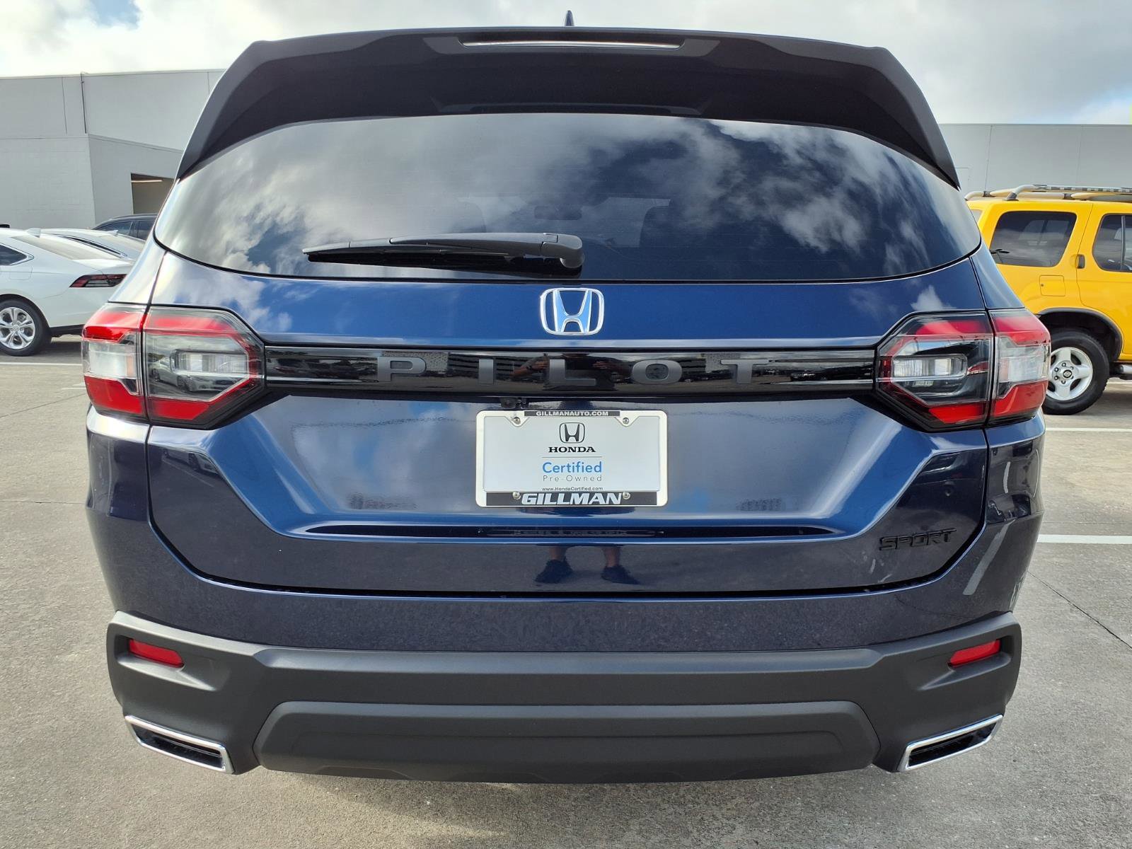 Certified 2025 Honda Pilot Sport image 24