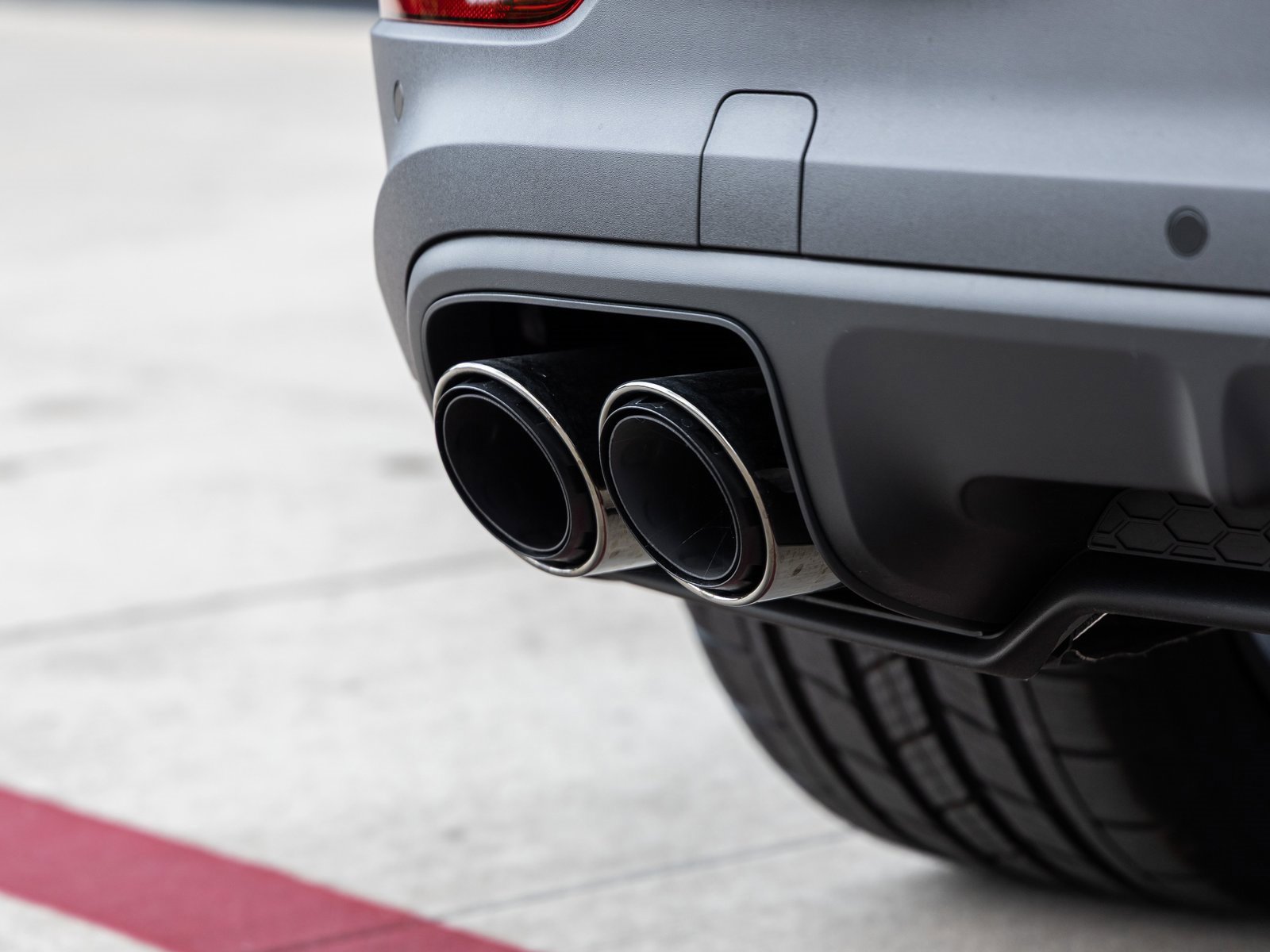 Certified 2025 Porsche Cayenne Coupe image 15