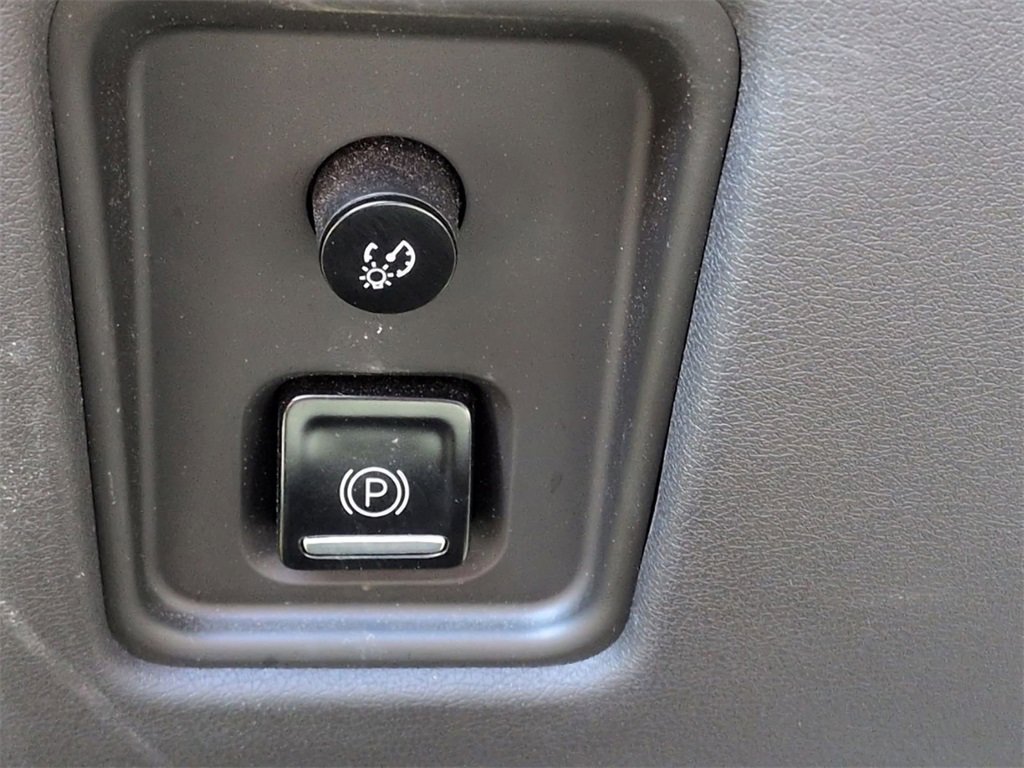 Certified 2023 Chevrolet Corvette Stingray Convertible w/ 1LT image 18