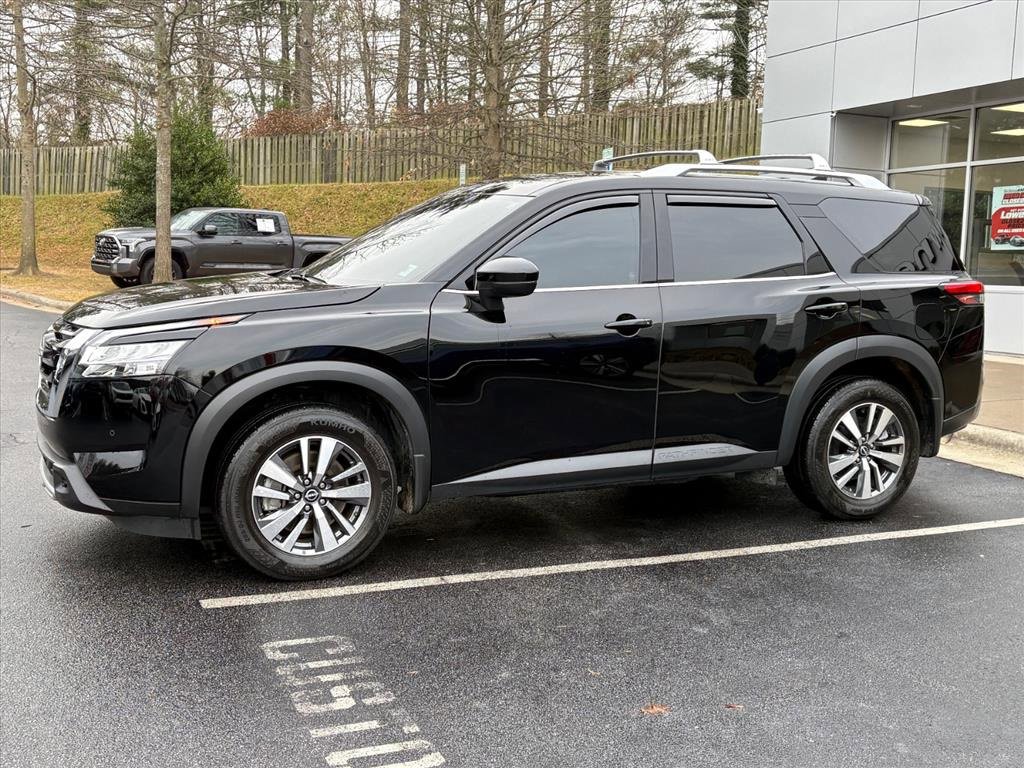 Certified 2024 Nissan Pathfinder SL image 5