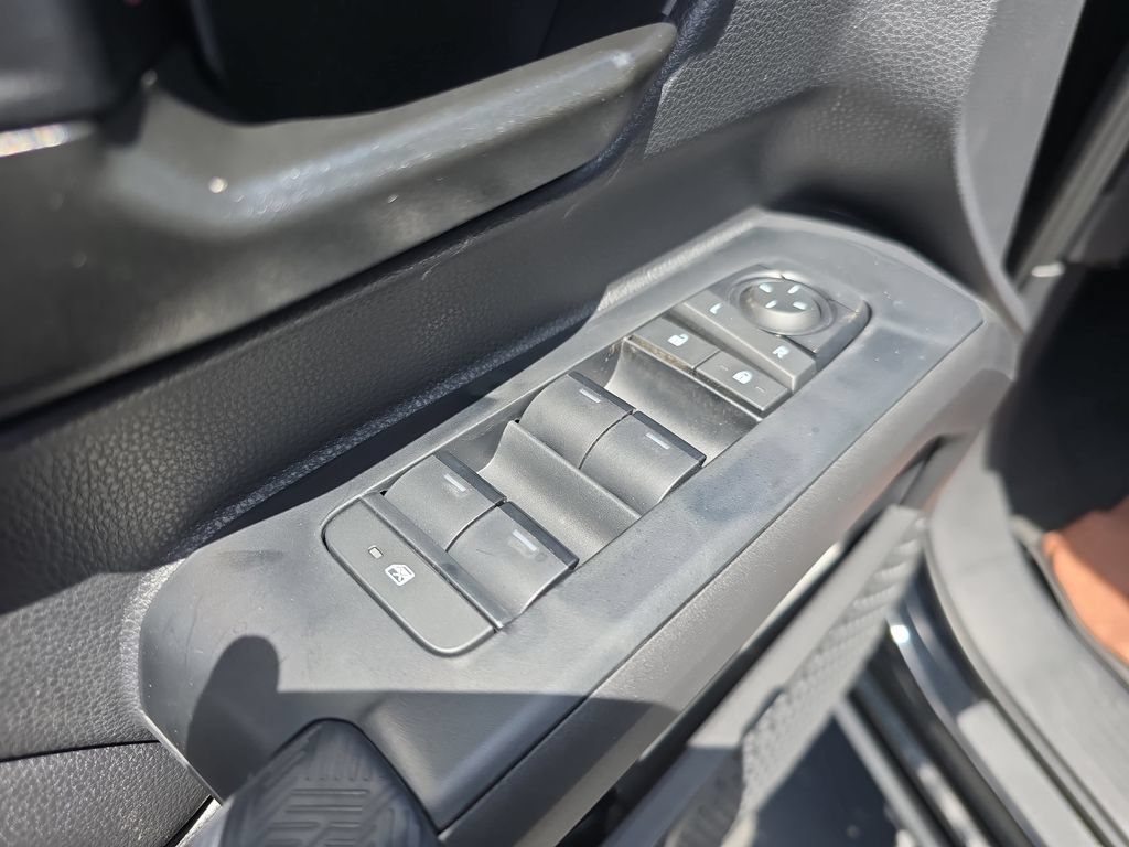 Used 2026 Toyota Tacoma SR5 AWD/4WD image 30