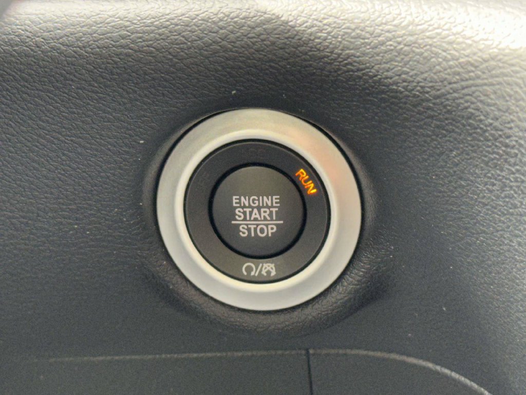 Used 2019 Chrysler Pacifica Touring-L w/ Advanced Safetytec Group FWD image 22