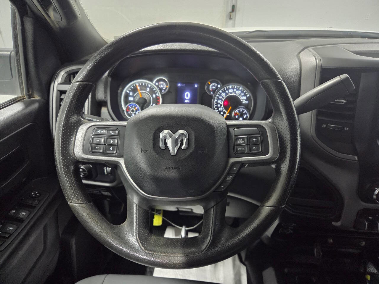 Used 2022 RAM 2500 Tradesman w/ Chrome Appearance Group image 12