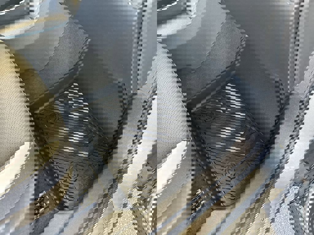 Certified 2025 Buick Envision Sport Touring image 25