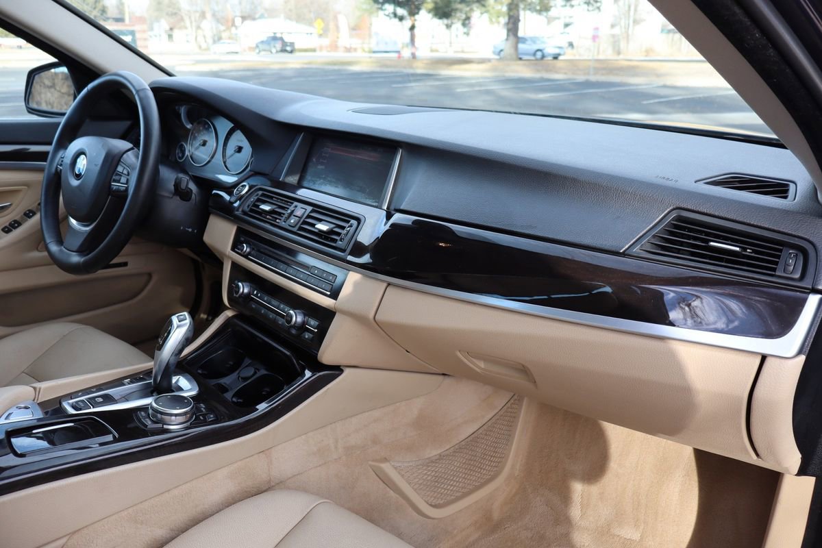 Used 2015 BMW 528i xDrive Sedan image 17