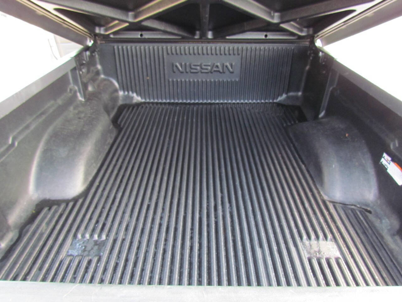Used 2018 Nissan Frontier SV image 22