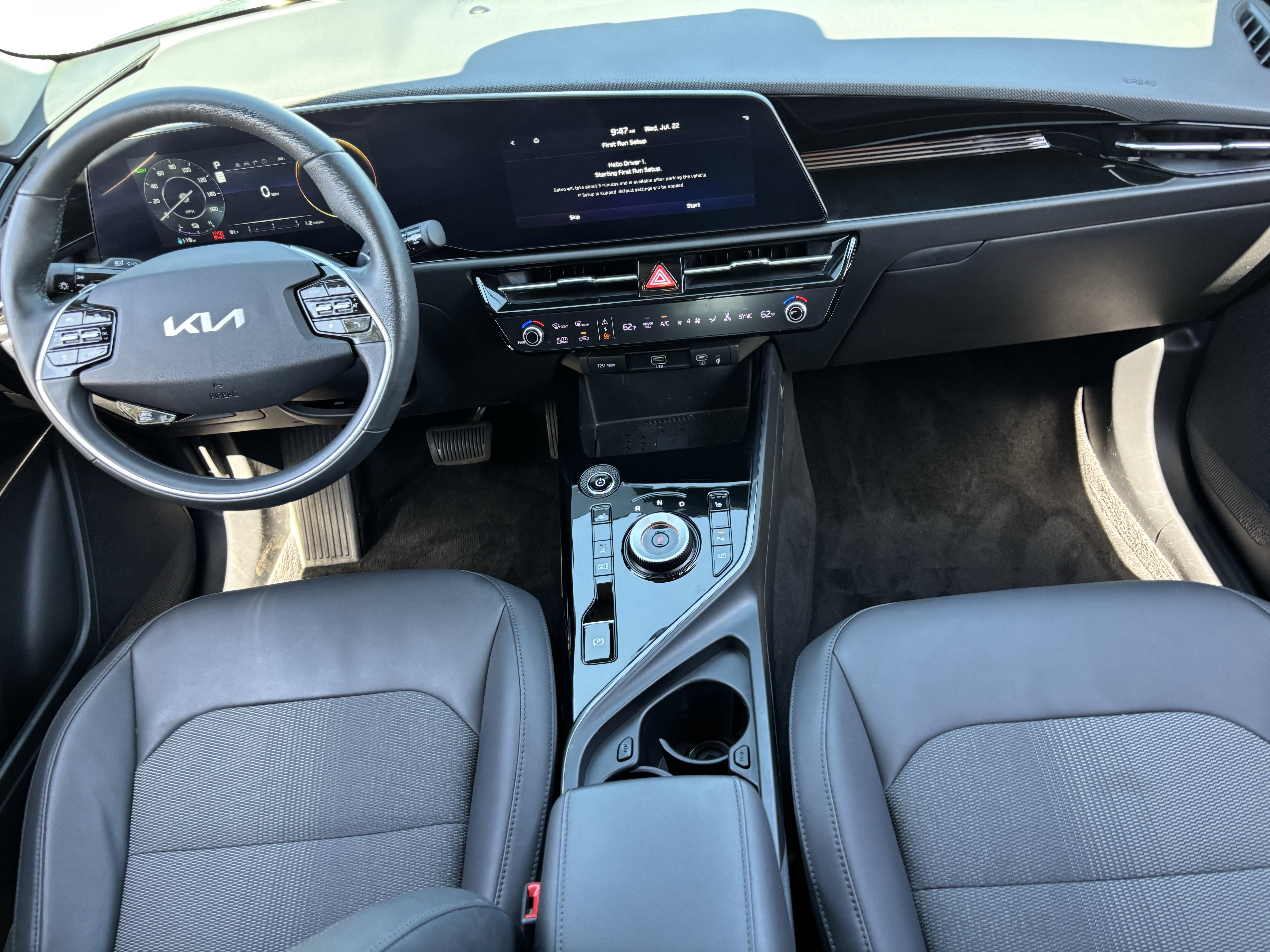 Certified 2023 Kia Niro Wind w/ Wind Preserve Package FWD image 13