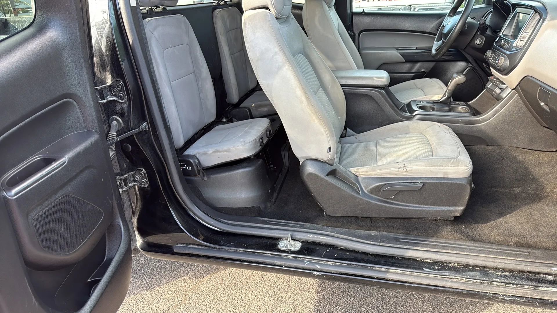 Used 2018 Chevrolet Colorado W/T w/ WT Convenience Package image 16