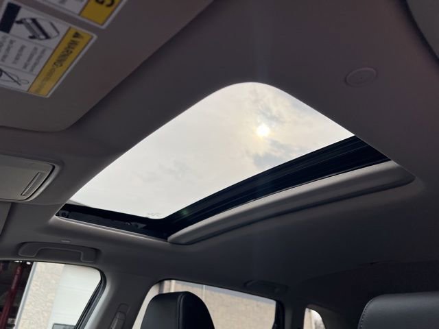 Used 2025 Honda CR-V EX-L image 5