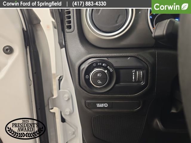 Used 2023 Jeep Gladiator Overland w/ Cold Weather Group image 33