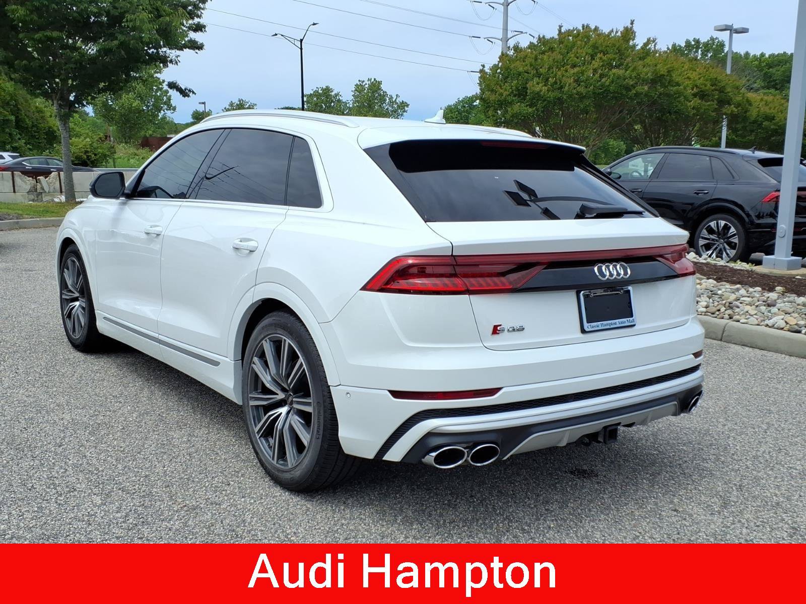 Used 2023 Audi SQ8 Prestige AWD/4WD image 9