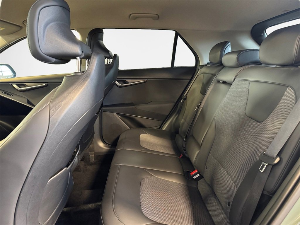 Certified 2023 Kia Niro EX image 24