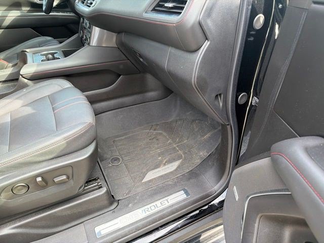 Used 2023 Chevrolet Suburban RST w/ Sport Performance Package AWD/4WD image 27