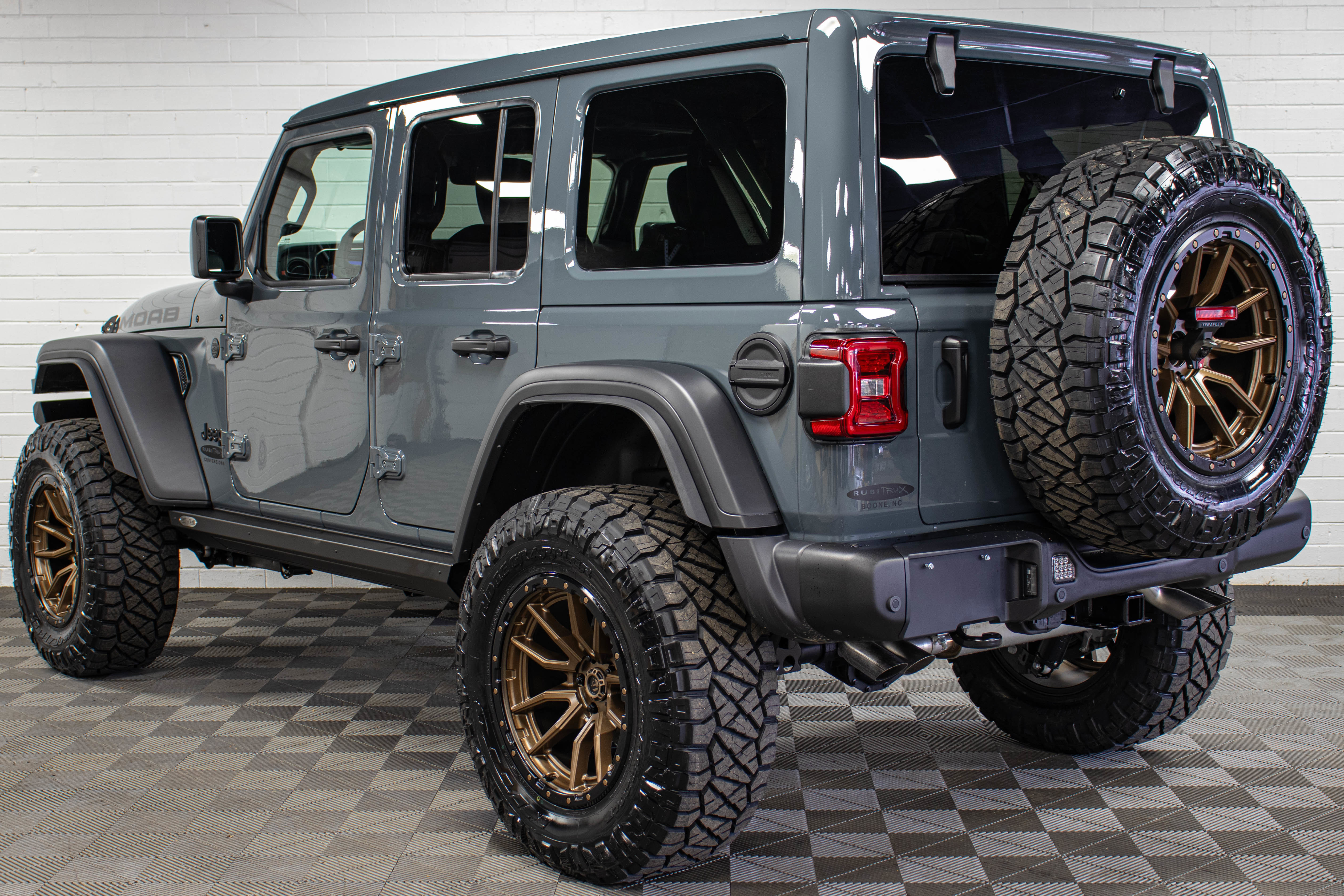 Used 2026 Jeep Wrangler Moab w/ Quick Order Package 27X Moab AWD/4WD image 5