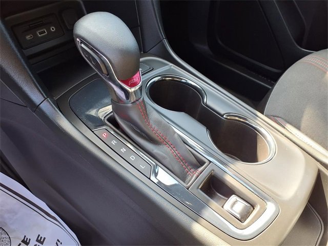 Used 2022 Chevrolet Equinox RS w/ Infotainment Package image 8