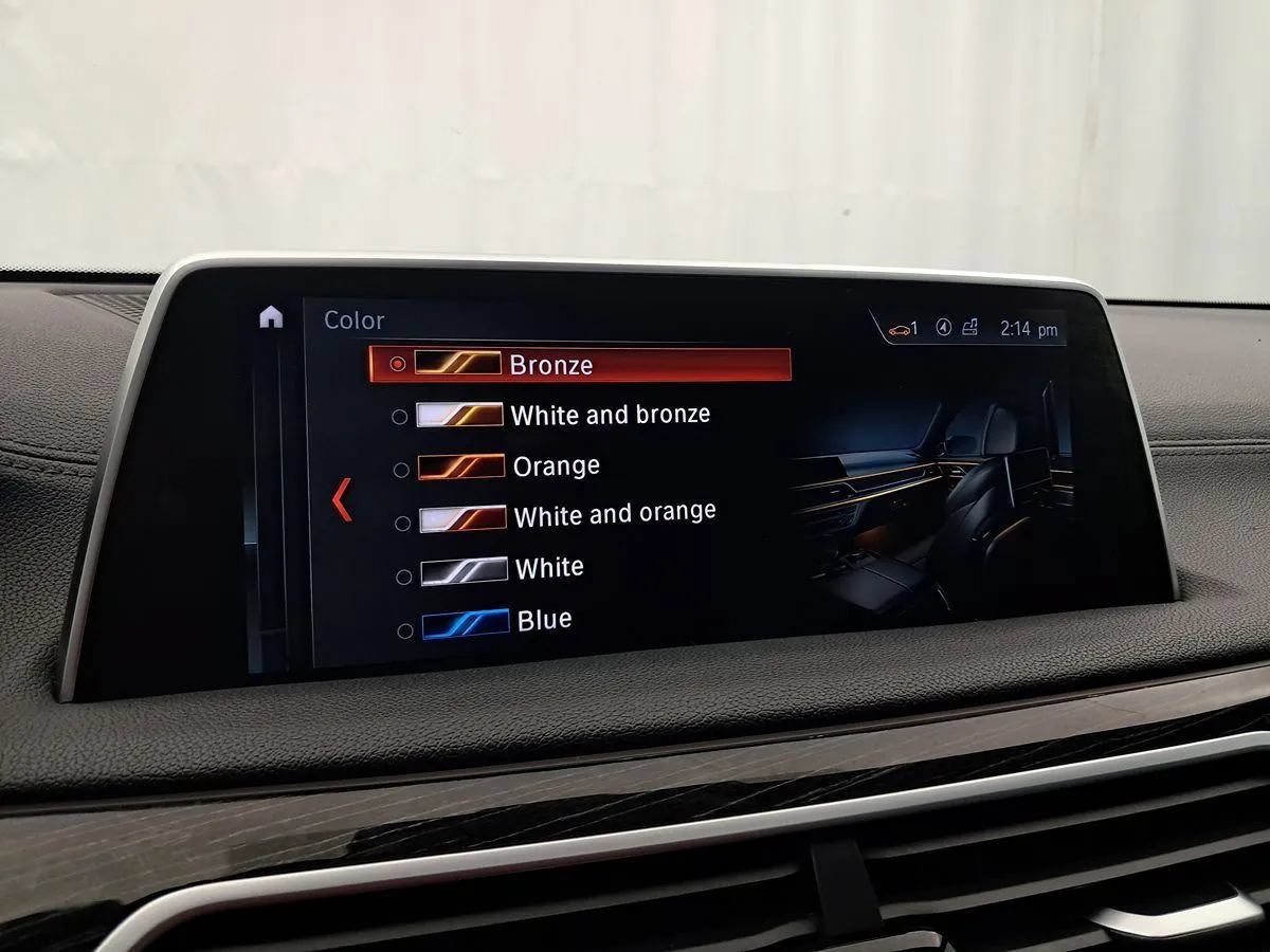 Used 2019 BMW 750i xDrive w/ M Sport Package AWD/4WD image 33