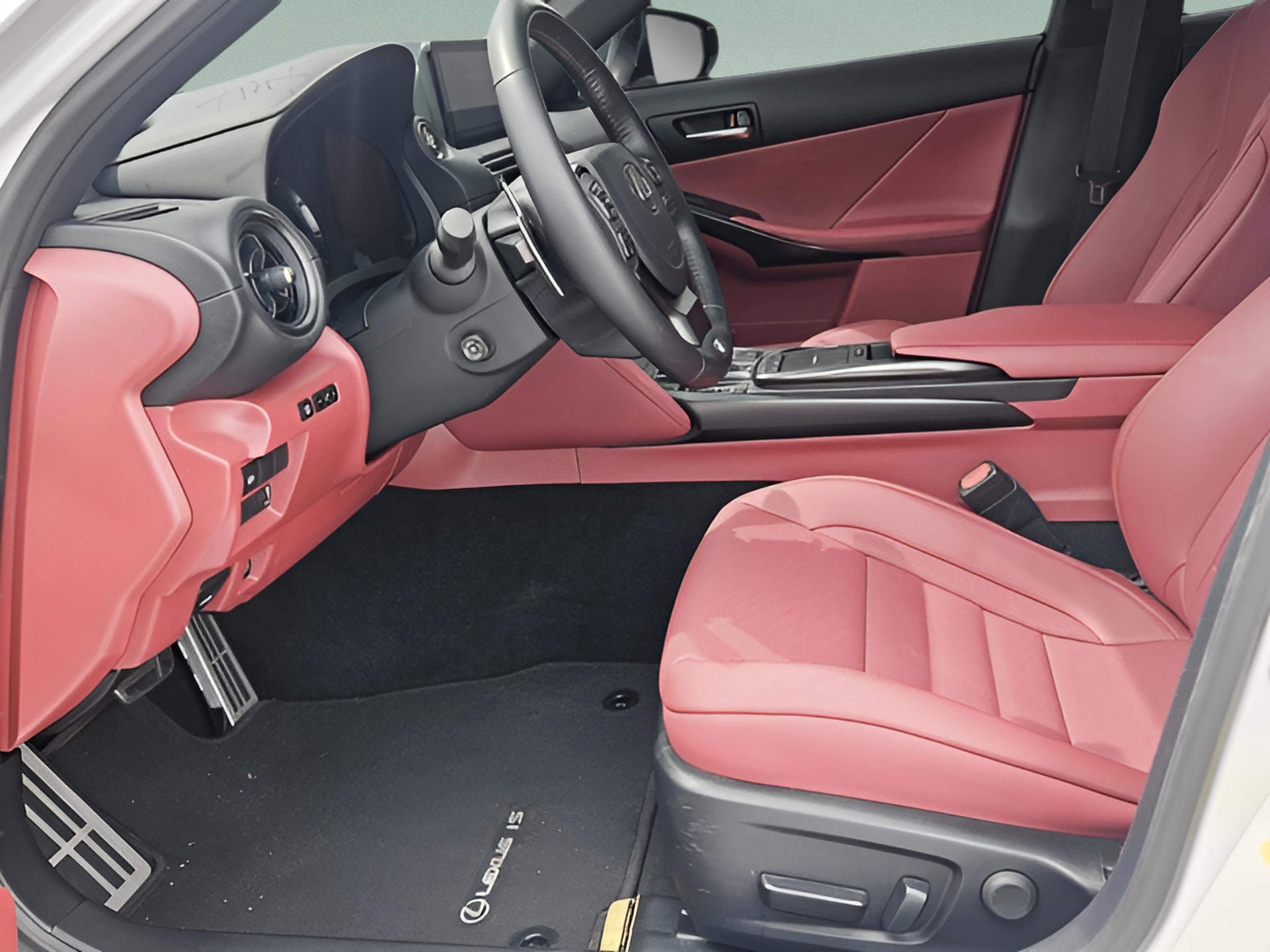 Certified 2025 Lexus IS 350 F Sport w/ Navigation Package image 9