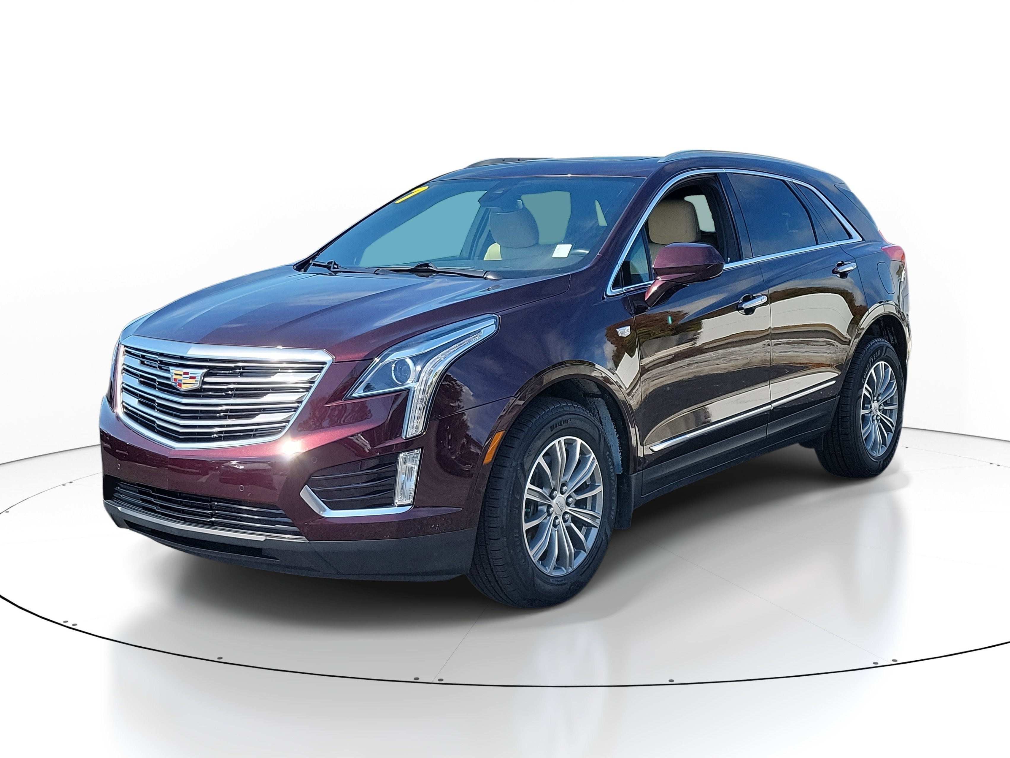 Used 2017 Cadillac XT5 Luxury w/ Driver Awareness Package image 3
