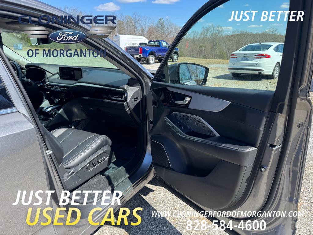 Used 2023 Acura MDX SH-AWD w/ Technology Package image 15