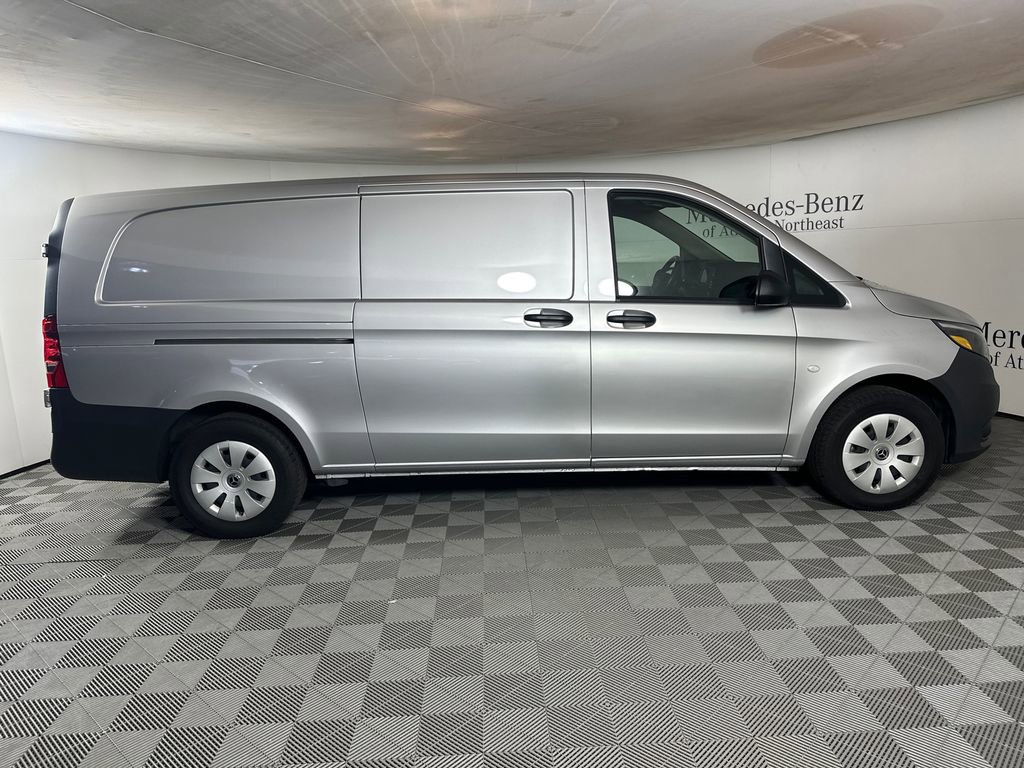 Used 2023 Mercedes-Benz Metris image 8