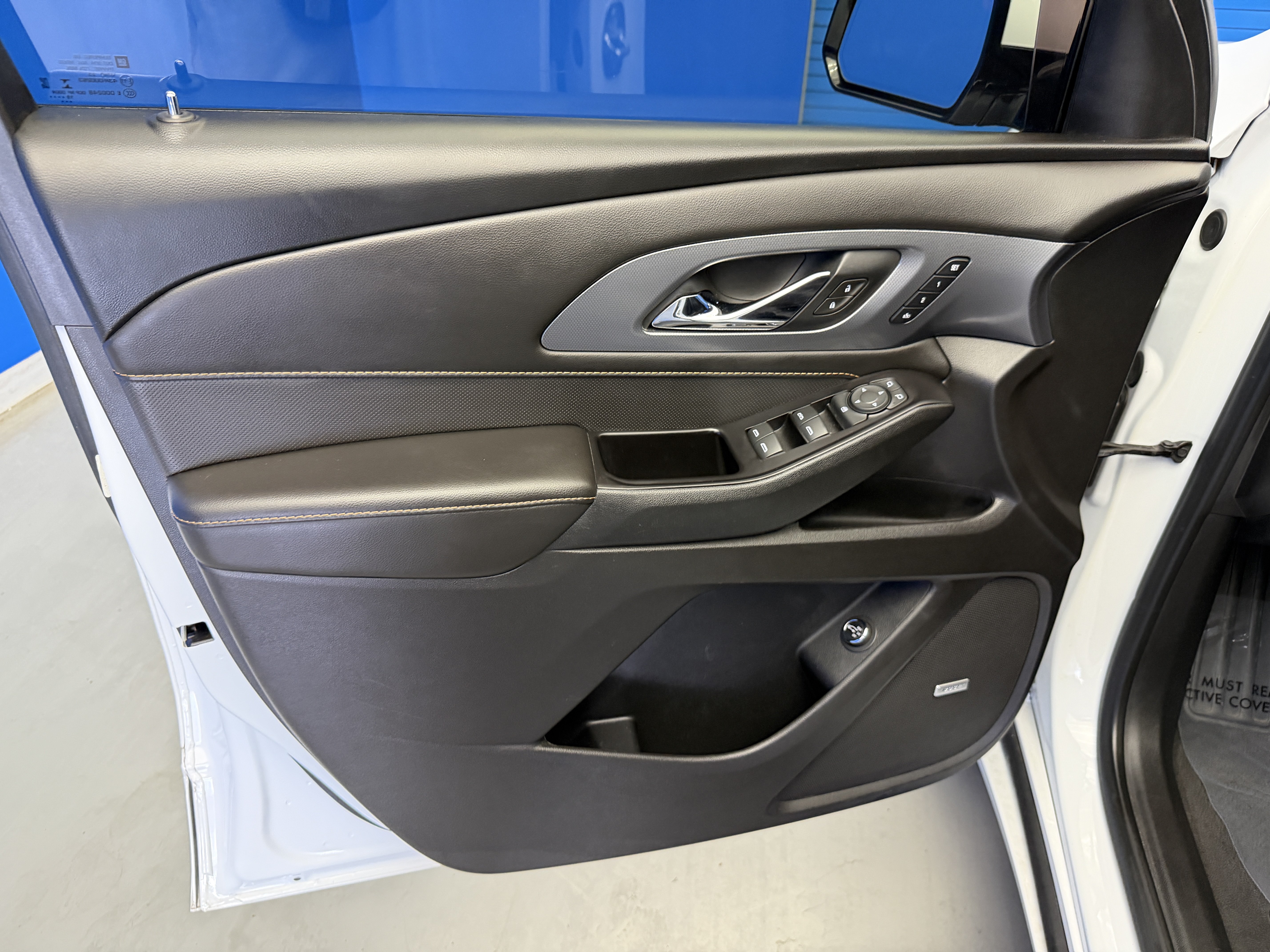 Used 2020 Chevrolet Traverse Premier AWD/4WD image 9