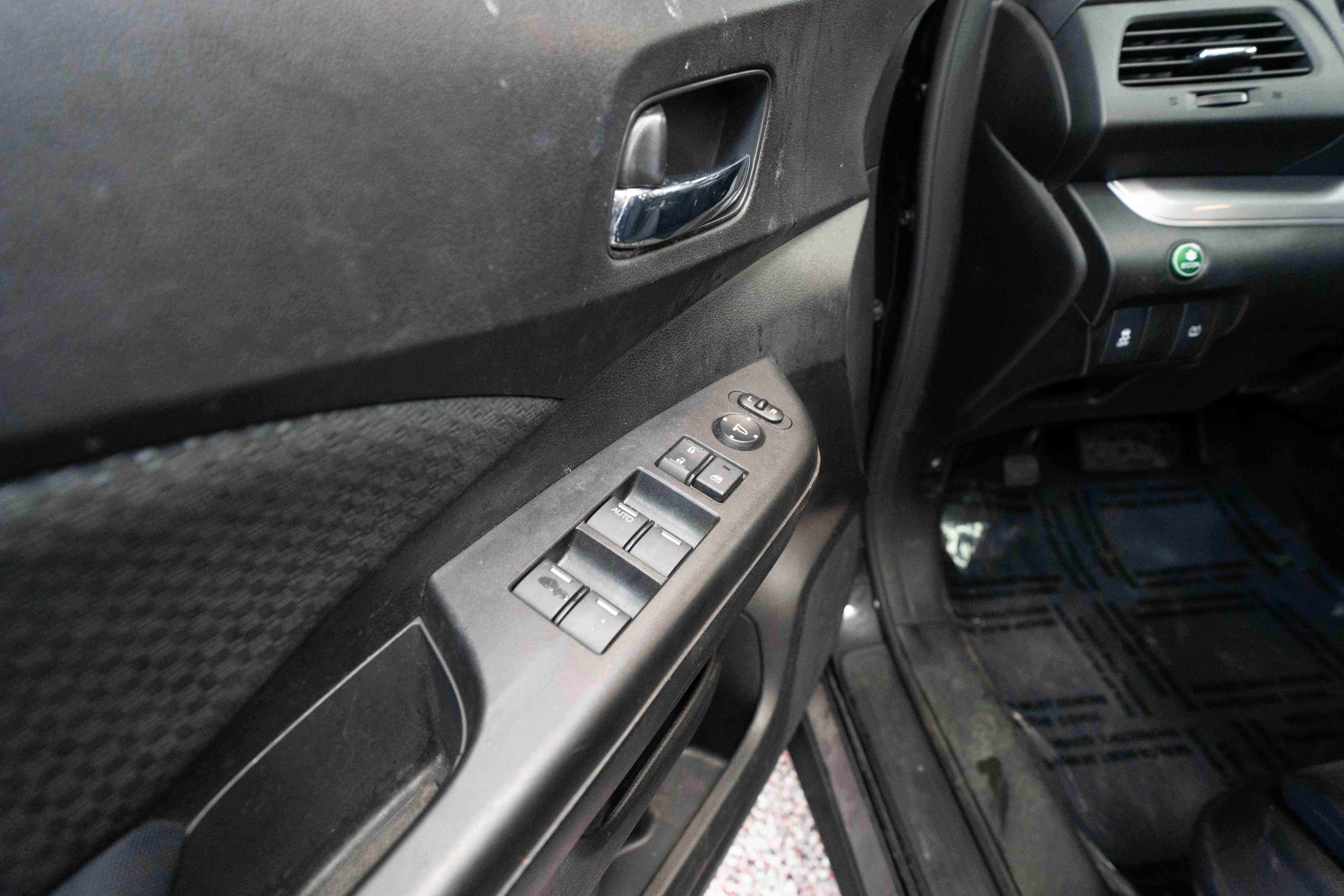 Used 2015 Honda CR-V EX image 7