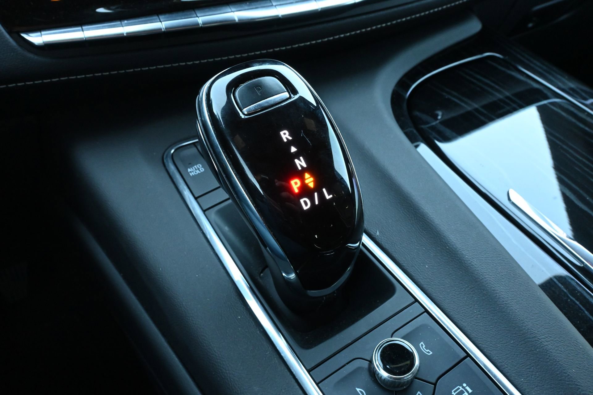 Used 2022 Cadillac Escalade Sport w/ Touring Package image 13