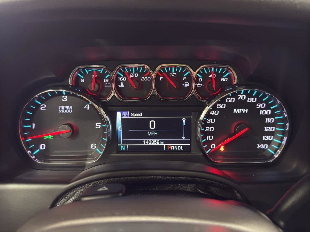 Used 2018 GMC Yukon SLT image 17