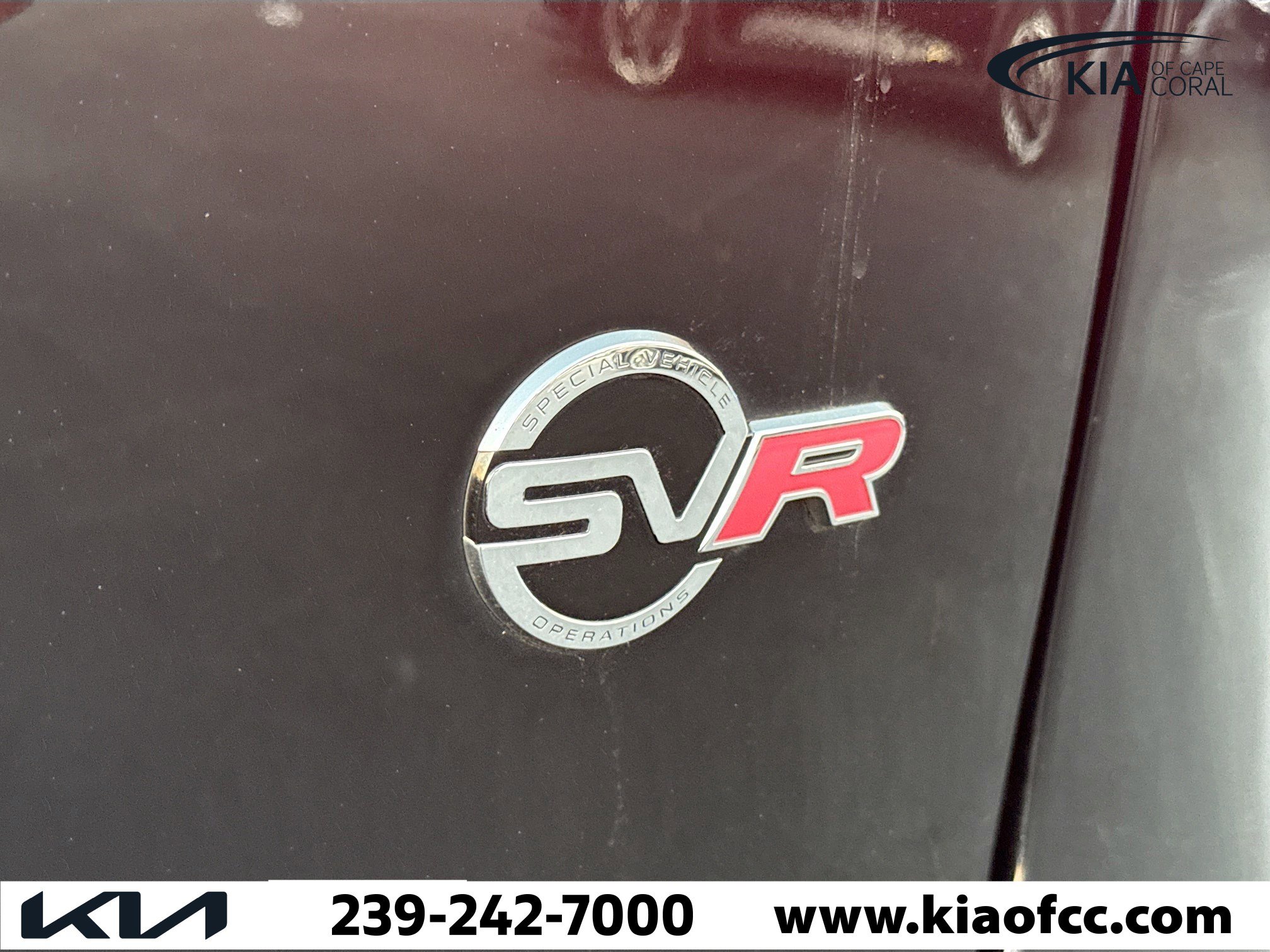 Used 2020 Jaguar F-PACE SVR image 11