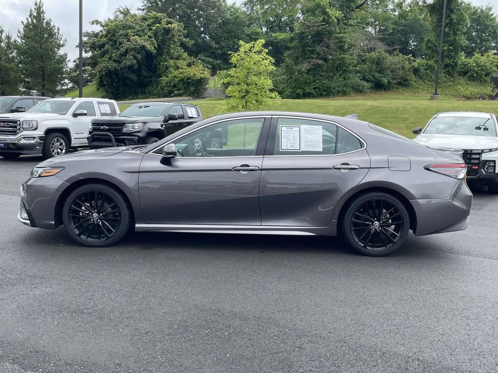 Used 2024 Toyota Camry XSE FWD image 6